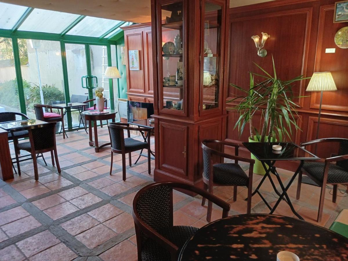 Hotel La Cognette A 25 Kilometres De Chateauroux Et 30 Kilometres De Bourges Issoudun Exterior foto
